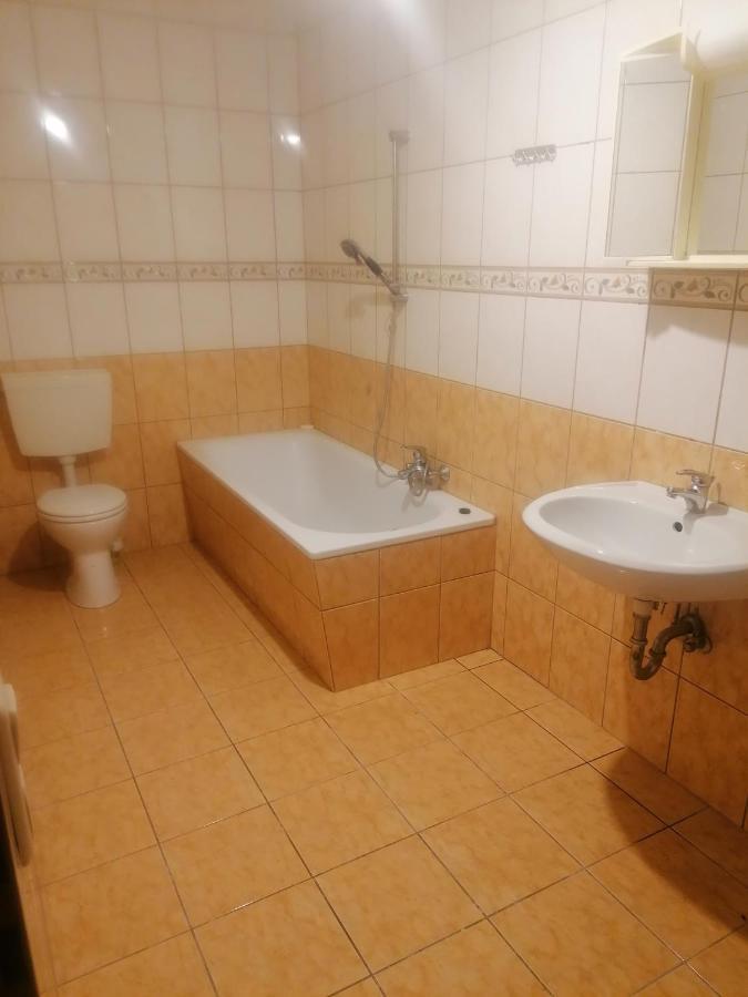 Gaestehaus An Der Warnow Lägenhet Schwaan Exteriör bild